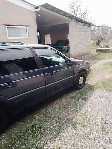 бар авто: Volkswagen Passat Variant: 1988 г., 1.8 л, Кол менен иштөөчү, Бензин, Универсал — 4