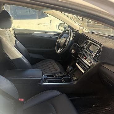 Продажа авто: Hyundai Sonata: 2020 г., Автомат, Седан — 5