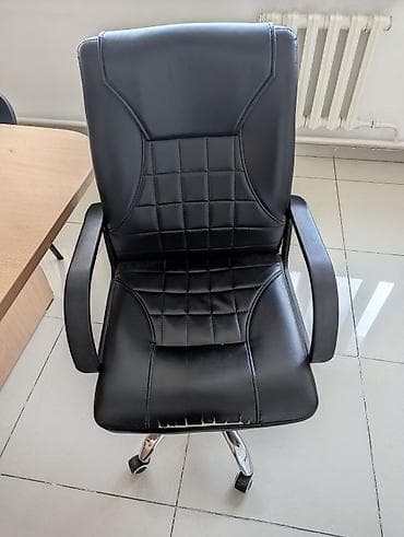 оффис: Офисное кресло, Б/у, С колесиками, цвет - Черный, Экокожа, Самовывоз — 1