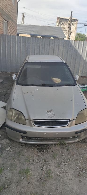 Honda Civic: 1998 г., 1.5 л, Автомат, Газ, Седан