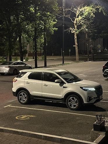 yuan plus byd: Продаю компактный кроссовер Чанган CS55 plus белого цвета Год 2020 год — 3