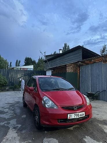 w210 1996: Honda Fit: 2002 г., Хэтчбэк — 1