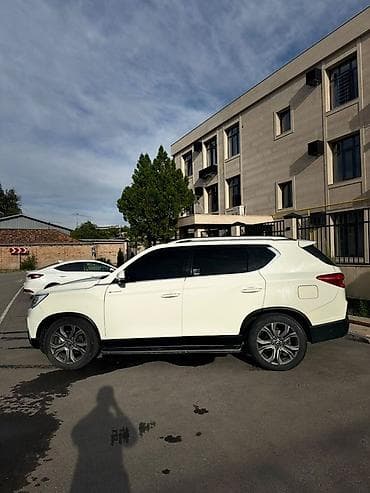 Продажа авто: Ssangyong Rexton: 2019 г., 2.2 л, Автомат, Дизель, Внедорожник — 4