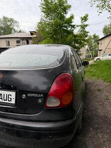 5: Toyota Corolla: 2000 г., Ручные, Бензин, Хэтчбэк — 5