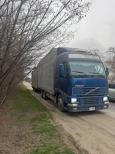 b class: Тягач, Volvo, Тентованный — 2