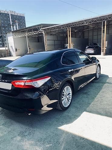 r18 235 50: Toyota Camry: 2018 г., 2.5 л, Автомат, Бензин, Седан — 6