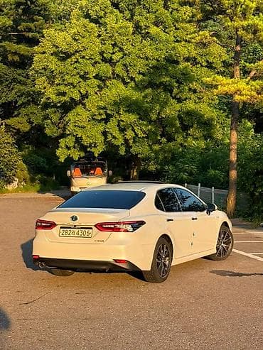 corolla e120: Toyota Camry: 2021 г., 2.5 л, Автомат, Гибрид, Седан — 8
