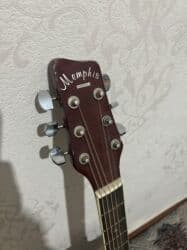 полуакустическая электрогитара: Акустическая гитара Memphis - Корпус типа дредноут с вырезом — 6