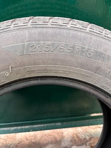 Продам комплект б\у летней резины, 215/65R16 4000 за весь комплект