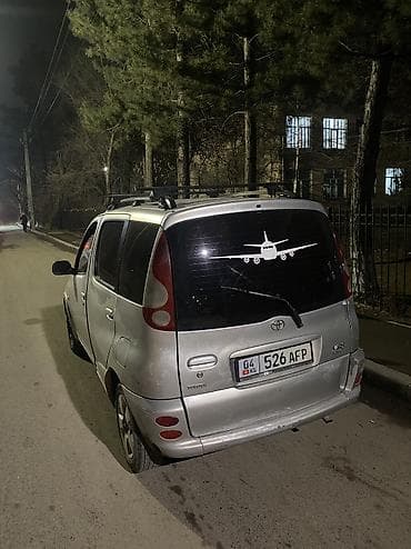 coroll: Toyota ist: 2003 г., Автомат, Бензин, Хэтчбэк — 7