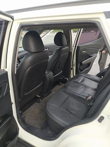 Ssangyong: Ssangyong Tivoli: 2019 г., 1.5 л, Автомат, Бензин — 6