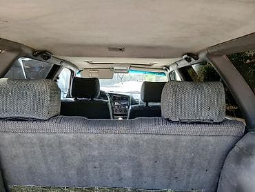 Транспорт: Volkswagen Passat Variant: 1990 г., 1.8 л, Кол менен иштөөчү, Бензин, Универсал — 10