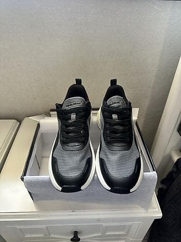 Мужские кроссовки, 41, 41.5, 42, New Balance, Новый, цвет - Серый, Платная доставка