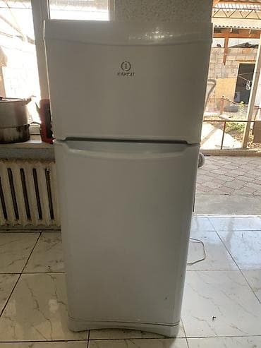 indesit холодильник: Холодильник Indesit, Двухкамерный — 1