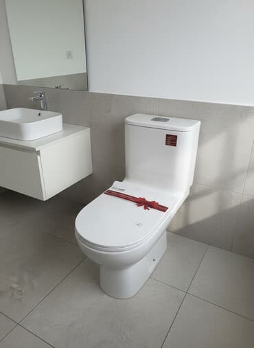 устанавливаем унитазы: Унитаз Напольный, Материал: Фарфор — 1