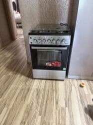 закройный стол бу: Продаю ! Раскладной стол 4000 4 табуретки по 400 сом за штуку Плита — 8