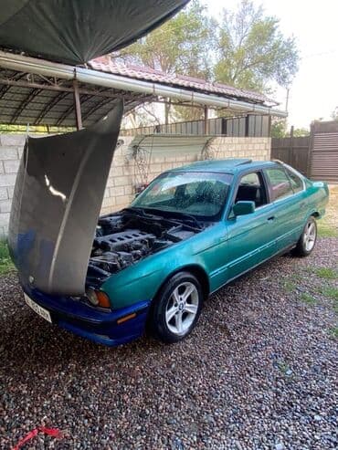 BMW 540: 1990 г., 2 л, Механика, Бензин, Седан