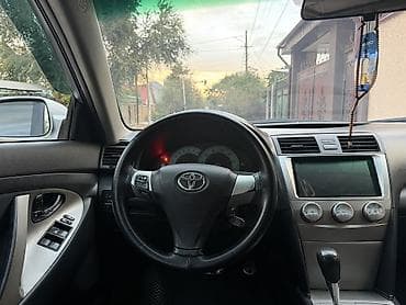 corolla 2004: Toyota Camry: 2010 г., 2.5 л, Автомат, Бензин, Седан — 4