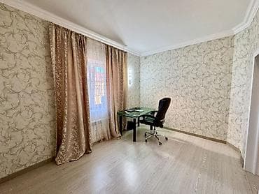 продажа домов ынтымак: На продаже дом 😍 В ж/м Ынтымак🏔️ ♥️Самый лучший район! ◾️2 этажа (есть — 10