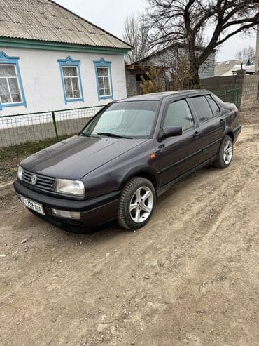 авто ру шины и диски б у: Volkswagen Vento: 1993 г., 1.8 л, Механика, Бензиновая, Седан — 4