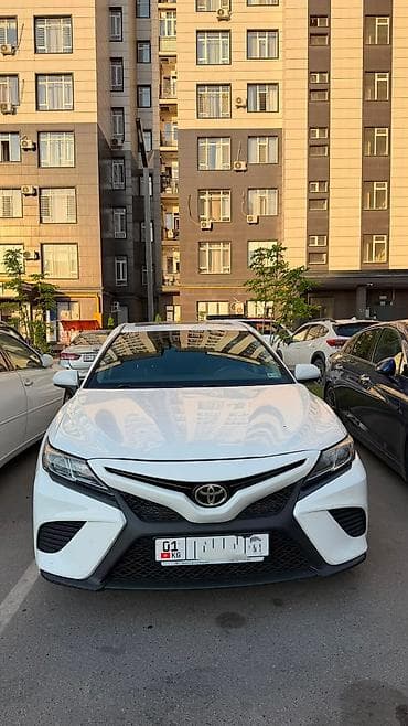 vitz platz: Toyota Camry: 2018 г., Автомат, Седан — 1