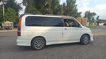 red cell: Honda Stepwgn: 2001 г., Минивэн — 4