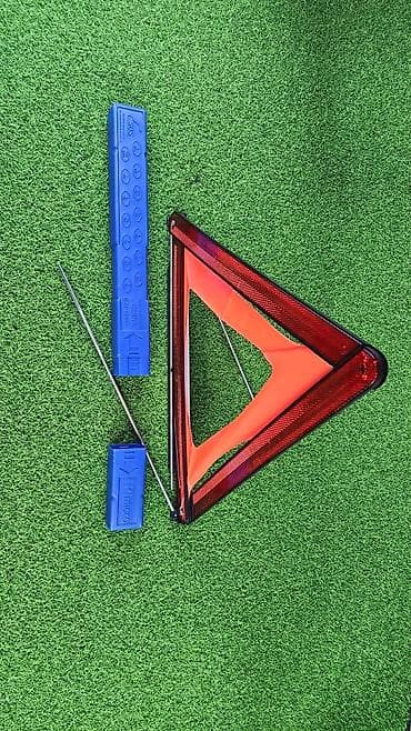 bmv e32: Аварийный знак Е87 Е90 ф10 2010 В отличном состоянии, очень большой — 2