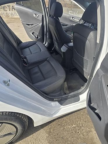 хендай ионик гибрид: Hyundai Ioniq: 2020 г., 1.6 л, Гибрид, Лифтбек — 6