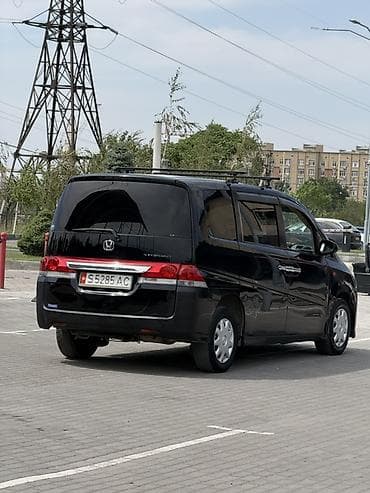 панель на cefiro: Honda Stepwgn: 2005 г., 2 л, Автомат, Бензин, Минивэн — 10