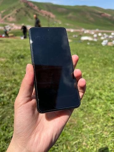 google pixel 4a: Google Pixel 8, 128 ГБ, цвет - Черный, 1 SIM, eSIM — 5