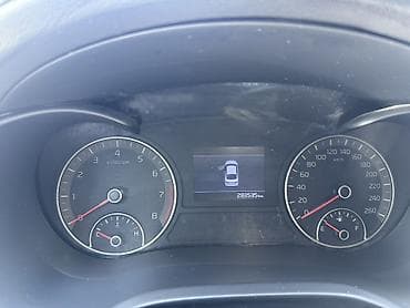 Продажа авто: Kia K5: 2020 г., 2 л, Автомат, Газ, Седан — 5