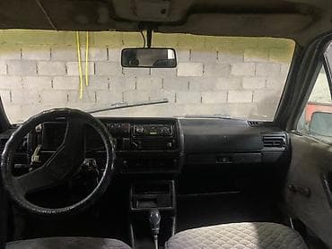 transporter multivan: Volkswagen Golf: 1984 г., 1.6 л, Механика, Бензин, Седан — 6