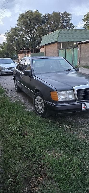 Продажа авто: Mercedes-Benz W124: 1987 г., 2.3 л, Механика, Бензин, Седан — 2