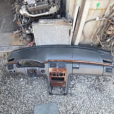 накидка на панель приборов: Торпедо Mercedes-Benz 2001 г., Б/у, Аналог, Германия — 1