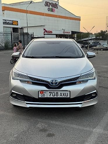 coroll: Toyota Corolla: 2020 г., 1.8 л, Вариатор, Электромобиль, Седан — 2
