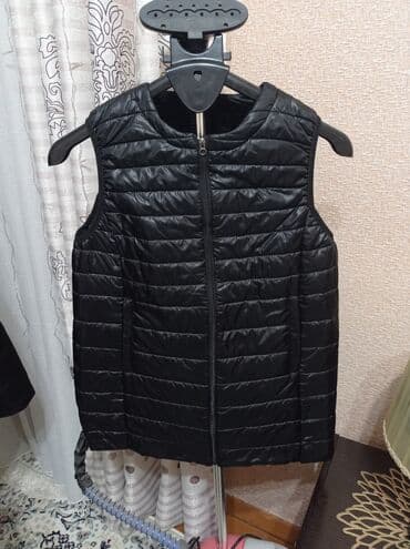 Киреге берилүүчү кийимдер: Жилетка тонкая на весну под uniclo m-l 46-48 Корея в отличном — 5