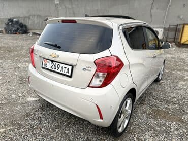бмв новый: Chevrolet Spark: 2016 г., 0.1 л, Автомат, Бензин, Седан — 10