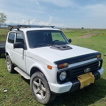 Транспорт: ВАЗ (ЛАДА) 4x4 Niva: 2015 г., 1.7 л, Кол менен иштөөчү, Бензин, Купе — 4