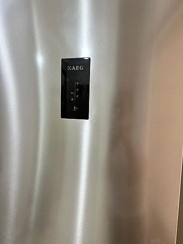 freezer: Холодильник AEG, Б/у, Двухкамерный — 3