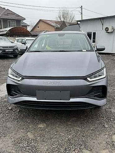 geely l7: BYD E2: 2025 г., 0.1 л, Вариатор, Электромобиль, Хэтчбэк — 1