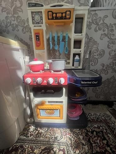 игрушечная кухня: Комплект детского стола и стула — 1