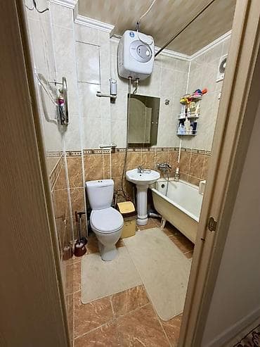 Квартиры: 2 комнаты, 43 м², 104 серия, 7 мкр 104 серия, 3 этаж, Свежий ремонт — 4