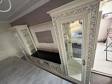 Классическая гостиная стенка с витринами и местом под ТВ Состав и lalafo.kg да Классическая гостиная стенка с витринами и местом под ТВ Состав и