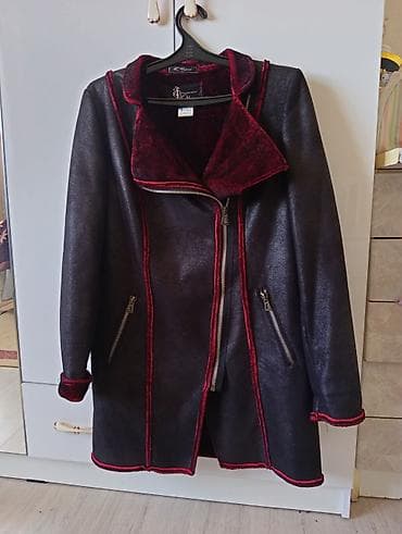 Плащи: Продается пальто лёгкое 48 размера. брали в отелье "Ольга " за 4000 — 3