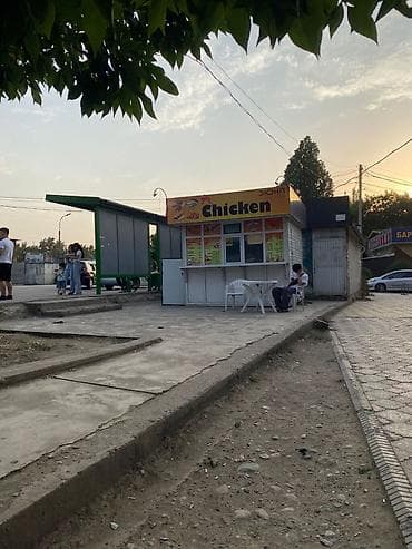 Фастфуд-киоск Chicken Меню на витрине: - Шаурма (классическая — 4