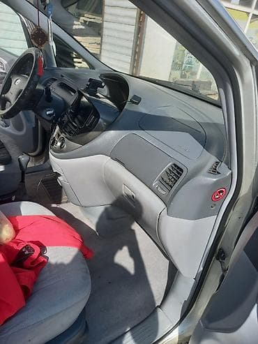 sprinter 2003: Toyota Previa: 2000 г., 2.4 л, Механика, Бензин, Минивэн — 6