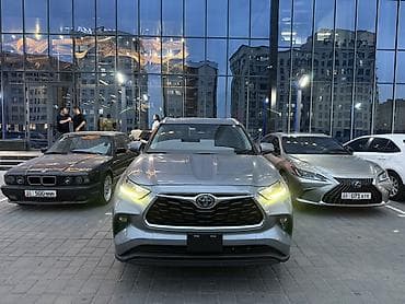 фура жак: Toyota Highlander: 2023 г., 2.5 л, Автомат, Гибрид, Кроссовер — 2