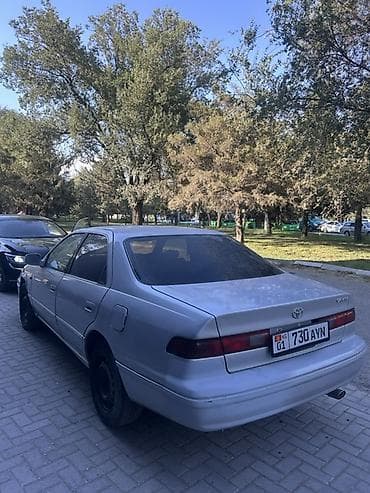 mark ll: Toyota Camry: 1999 г., 2.2 л, Автомат, Бензин, Седан — 4