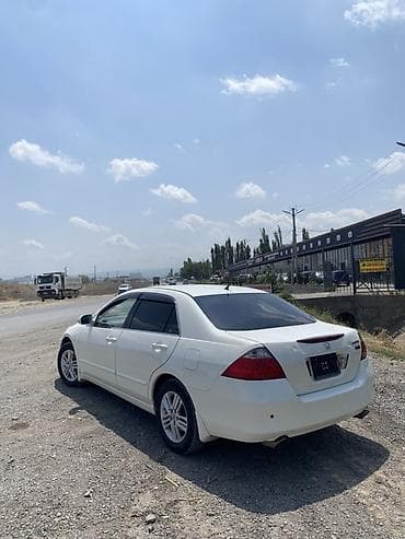 camry 2010: Honda Inspire: 2006 г., Седан — 1