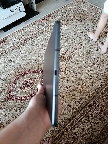 microsoft surface: Планшет, Samsung, память 64 ГБ, 9" - 10", Wi-Fi, Б/у, Классический цвет - Черный — 9